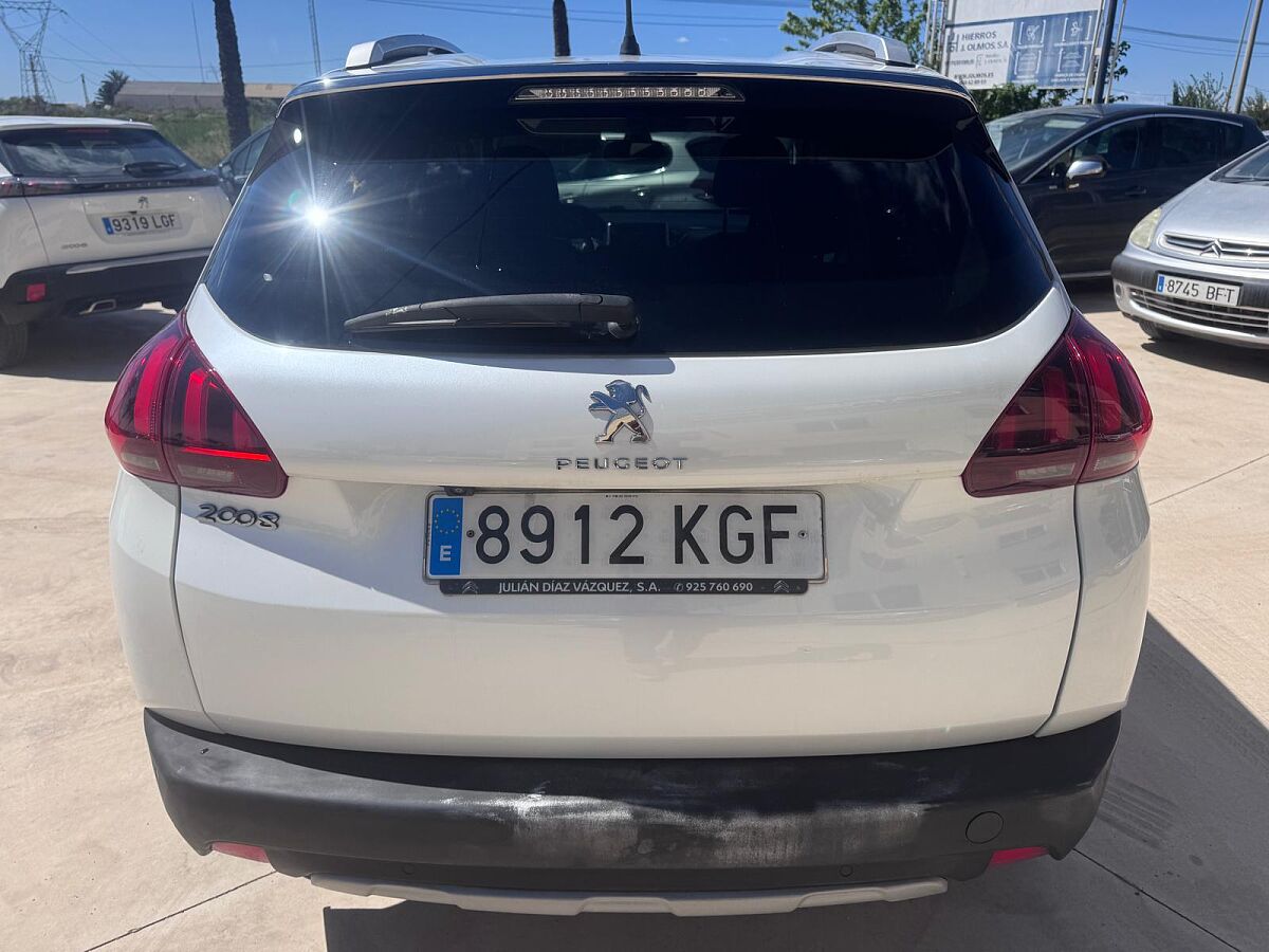 PEUGEOT 2008 ALLURE 1.2 E-THP AUTO SPANISH LHD IN SPAIN 43000 MILES 1 OWNER 2017
